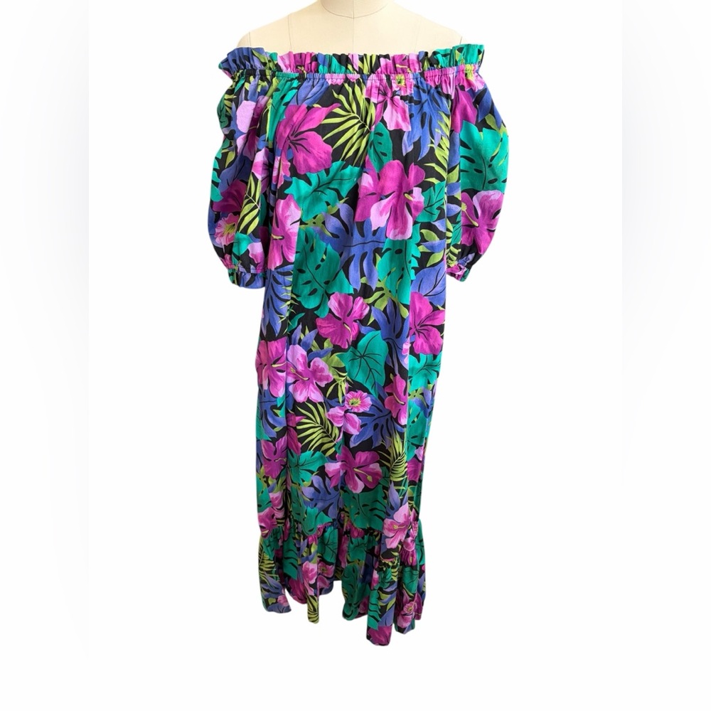 Hilo Hattie Vintage Floral off the shoulder maxi gown‎ size large